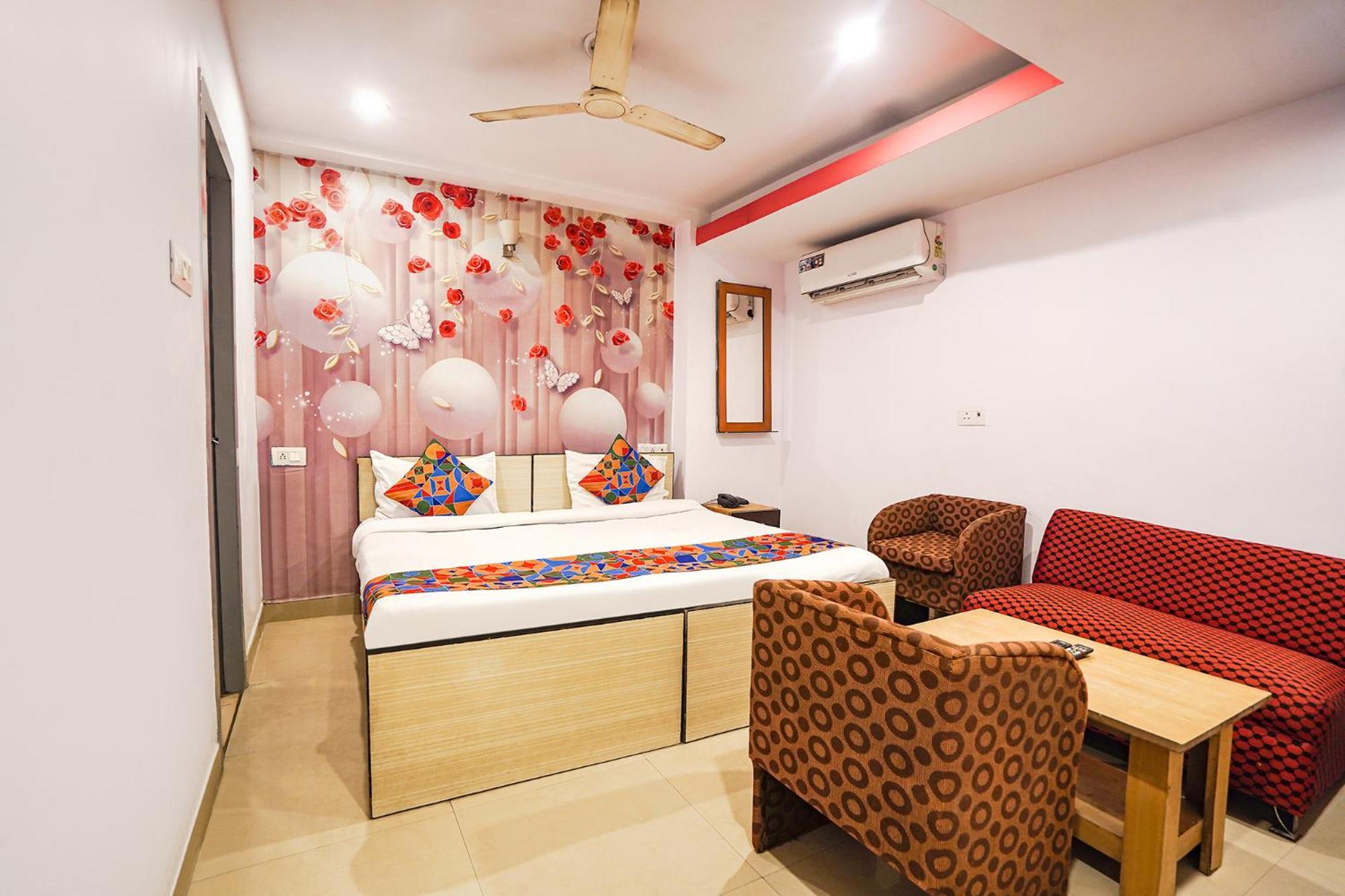 Fabexpress R Inn - Nr Prayagraj Railway Station Muthiganj 外观 照片