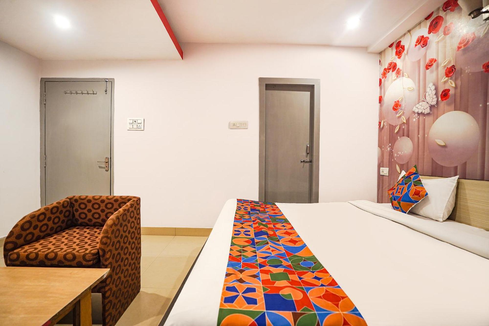 Fabexpress R Inn - Nr Prayagraj Railway Station Muthiganj 外观 照片