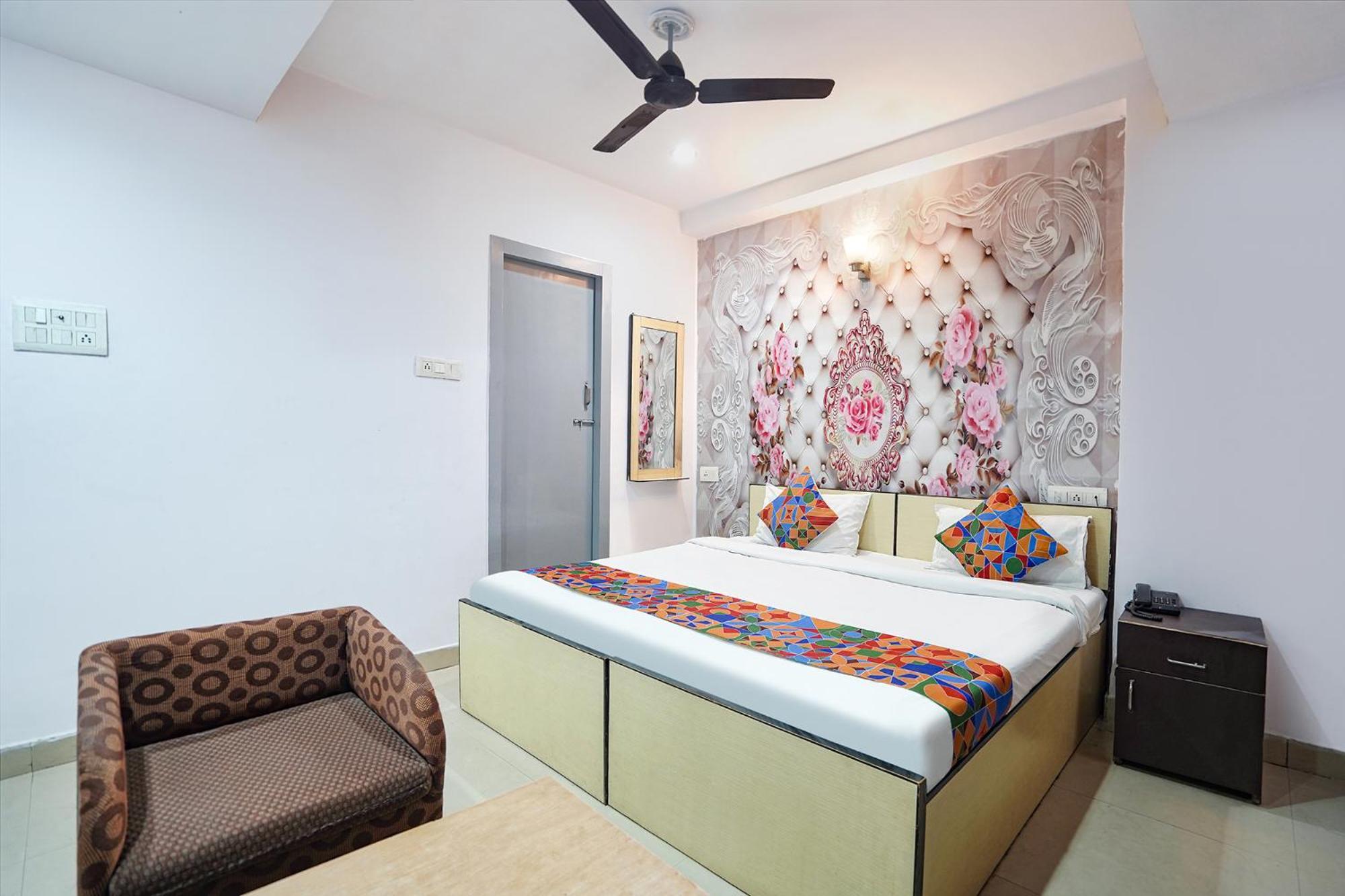 Fabexpress R Inn - Nr Prayagraj Railway Station Muthiganj 外观 照片