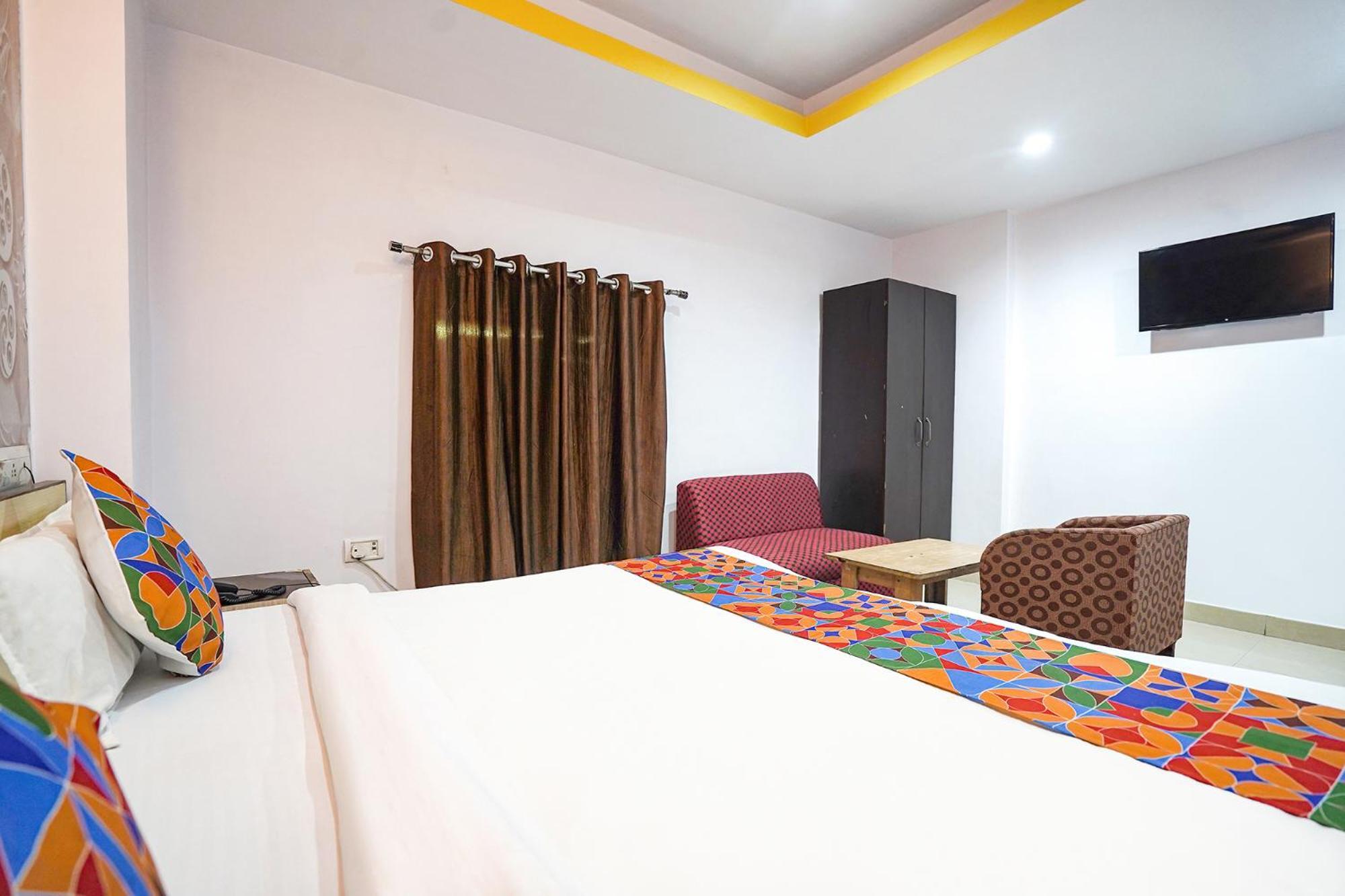 Fabexpress R Inn - Nr Prayagraj Railway Station Muthiganj 外观 照片