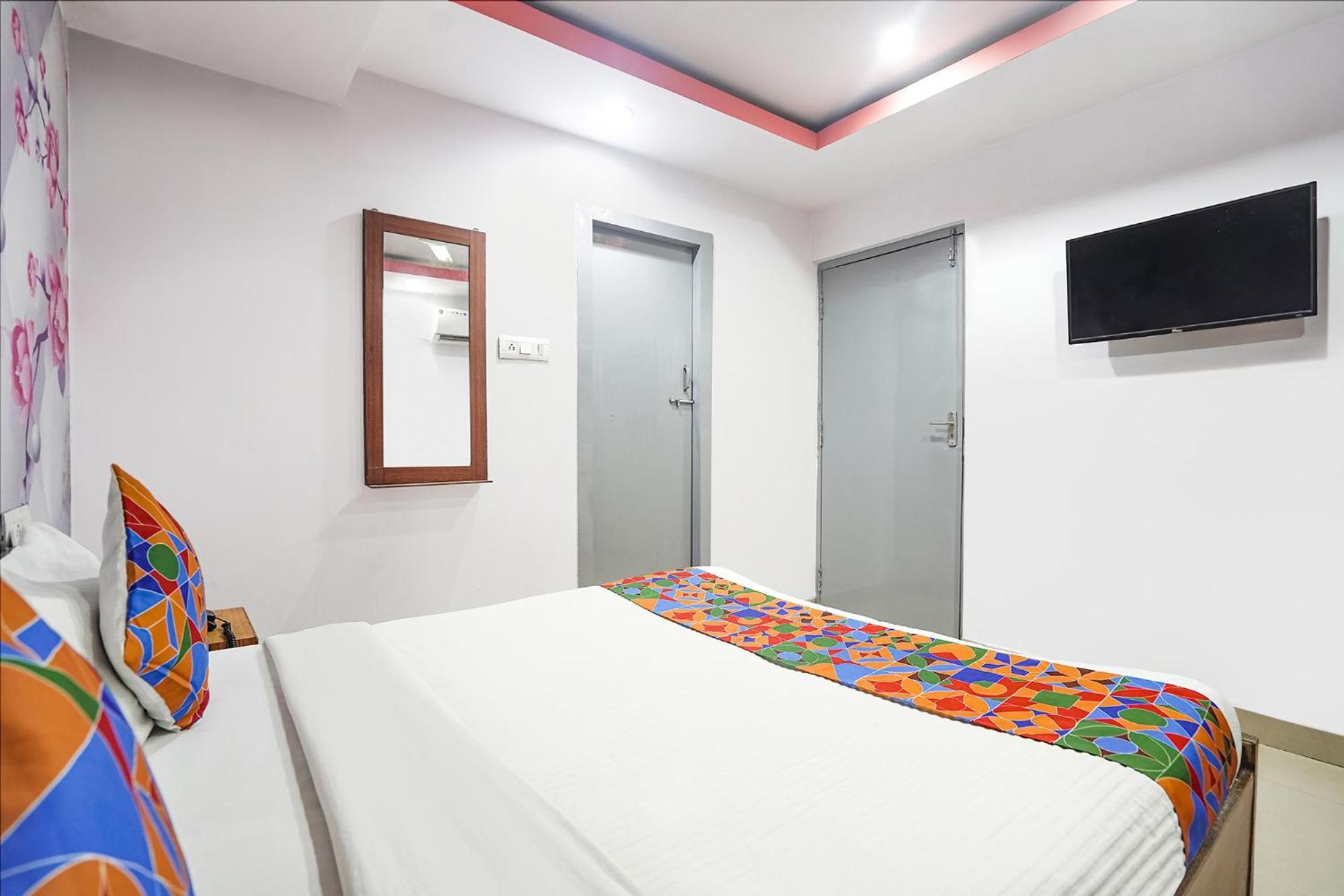 Fabexpress R Inn - Nr Prayagraj Railway Station Muthiganj 外观 照片