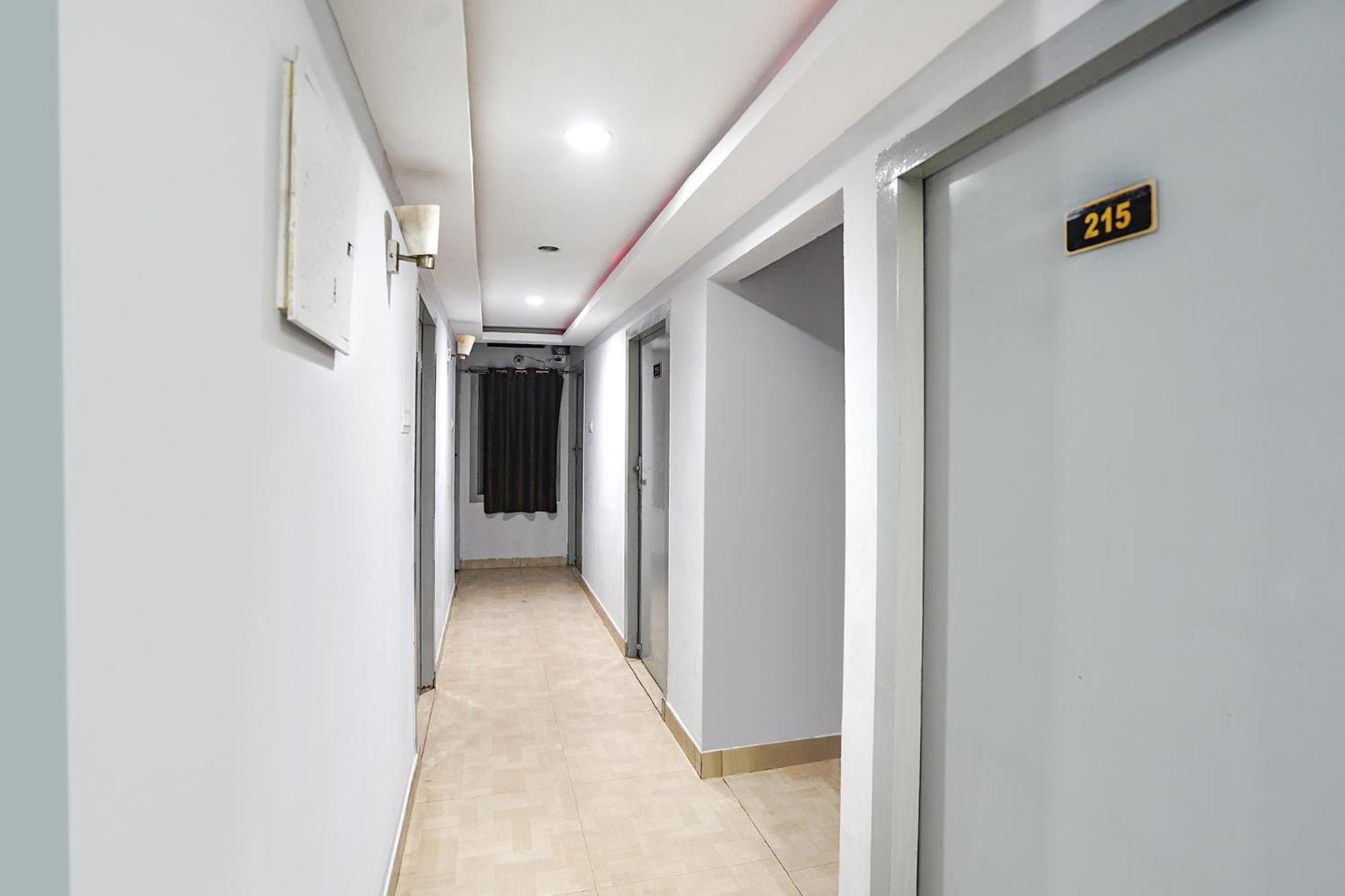 Fabexpress R Inn - Nr Prayagraj Railway Station Muthiganj 外观 照片